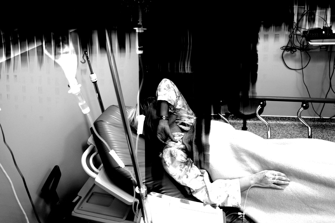 Inside Phase (woman in crisis)