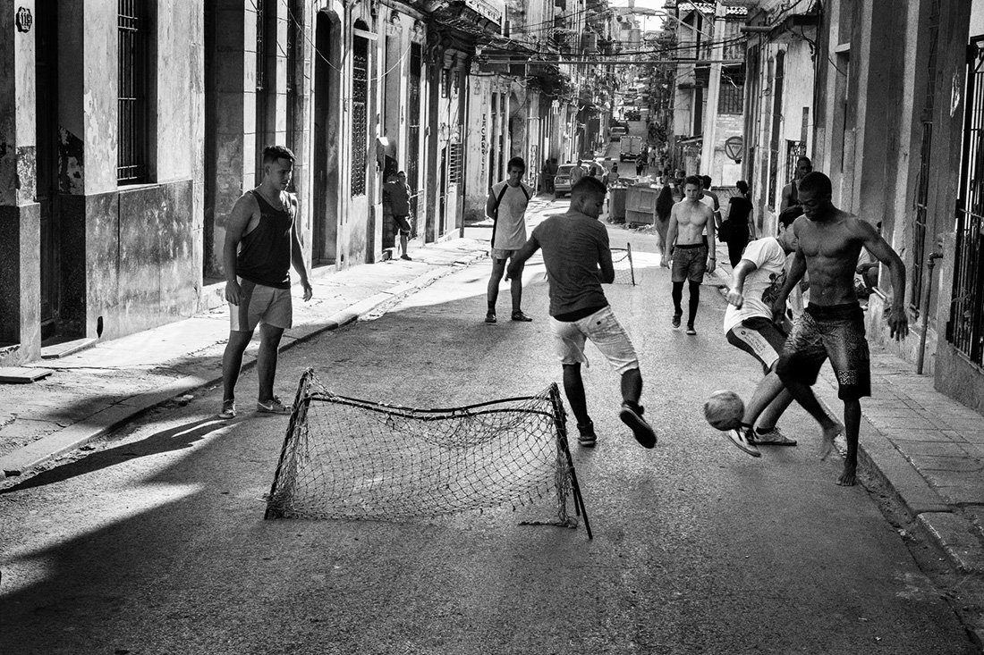 Happy Identity in Motion Havana - Cuba