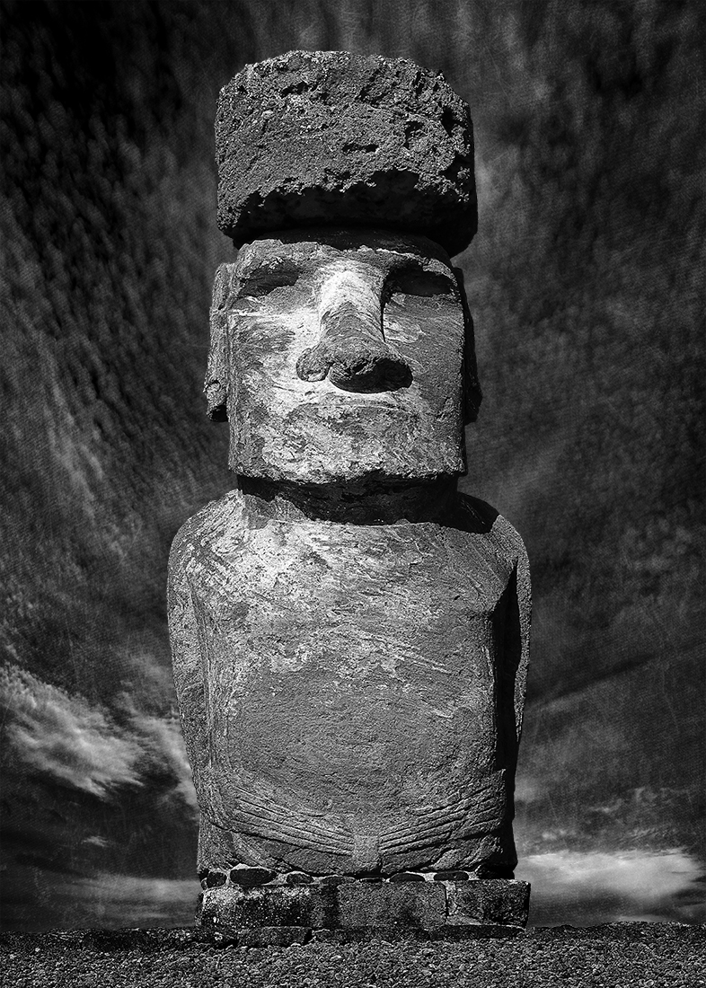  Moai, the great mystery of the Easter Island.