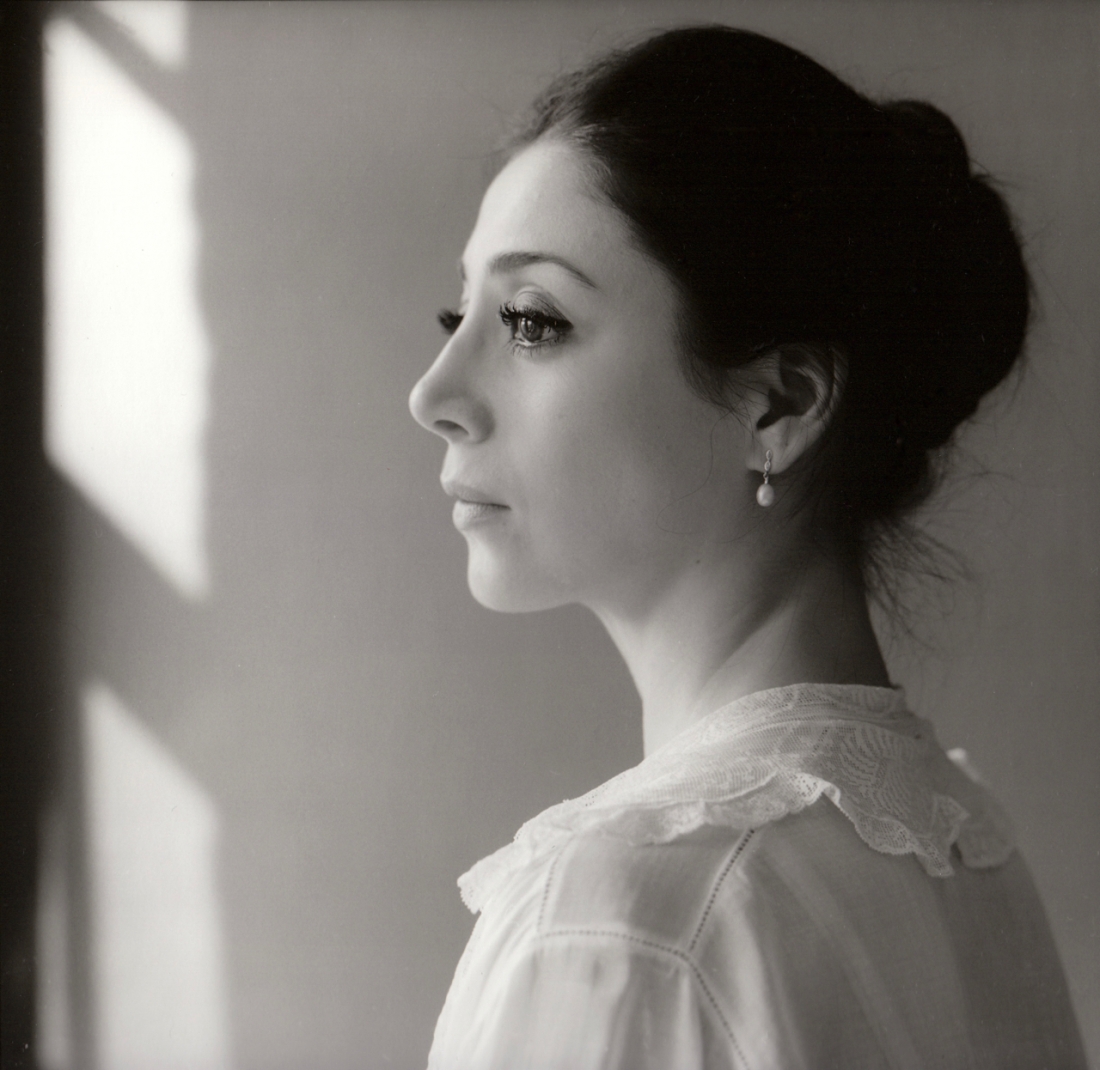 Girls in White Blouse-series