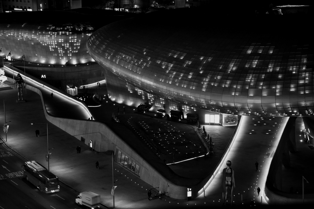 Fluid architecture aesthetics
