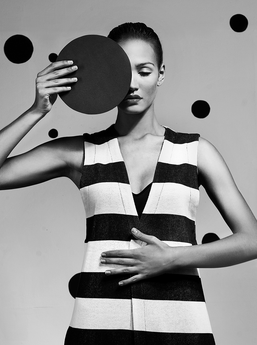 CONTRAST