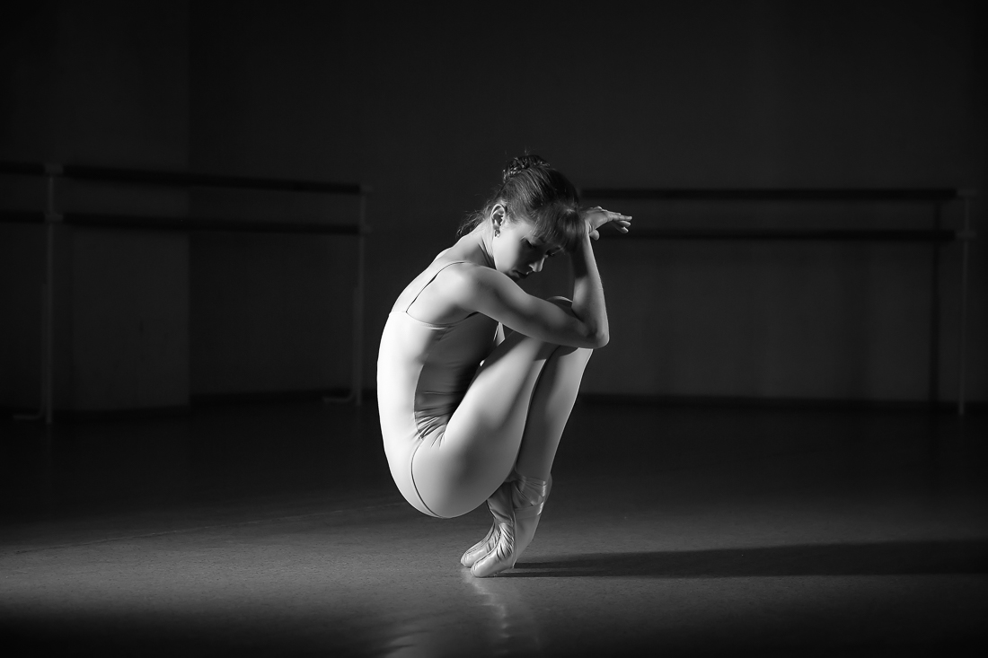  B&W Ballet