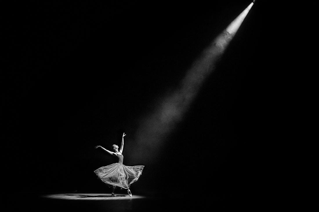  B&W Ballet