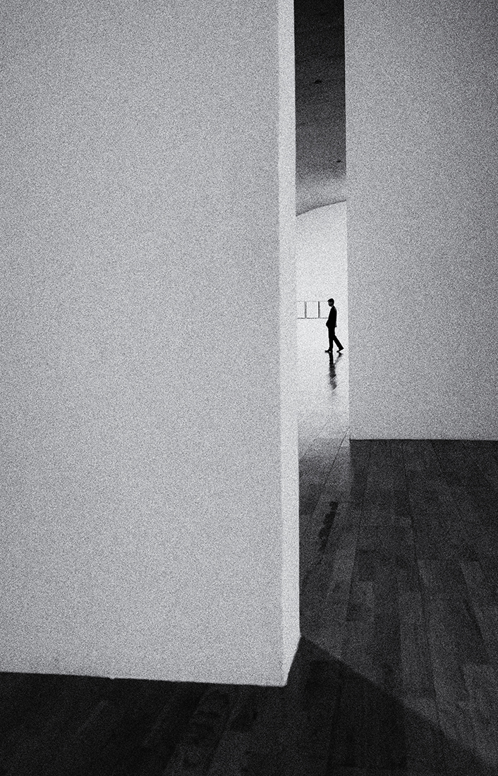  Lonely person
