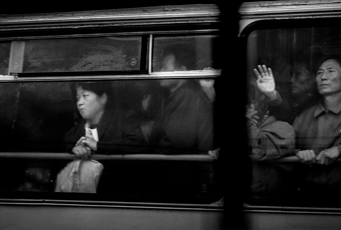Atomic commuters