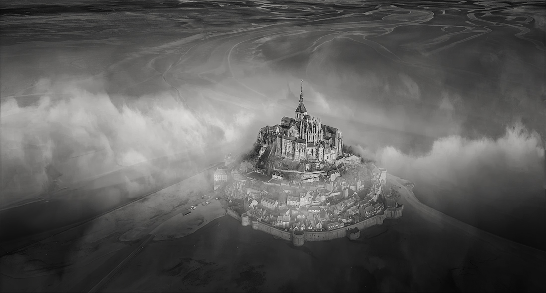 Mont Saint Michel sunrise