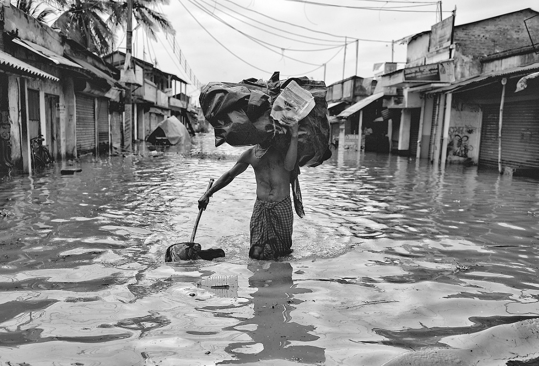 Flood of West Bengal , India 