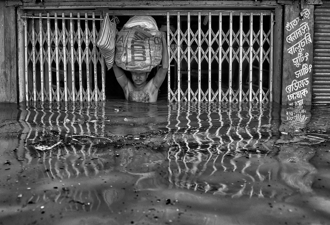Flood of West Bengal , India 