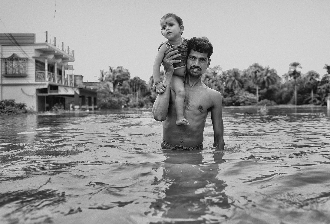 Flood of West Bengal , India 