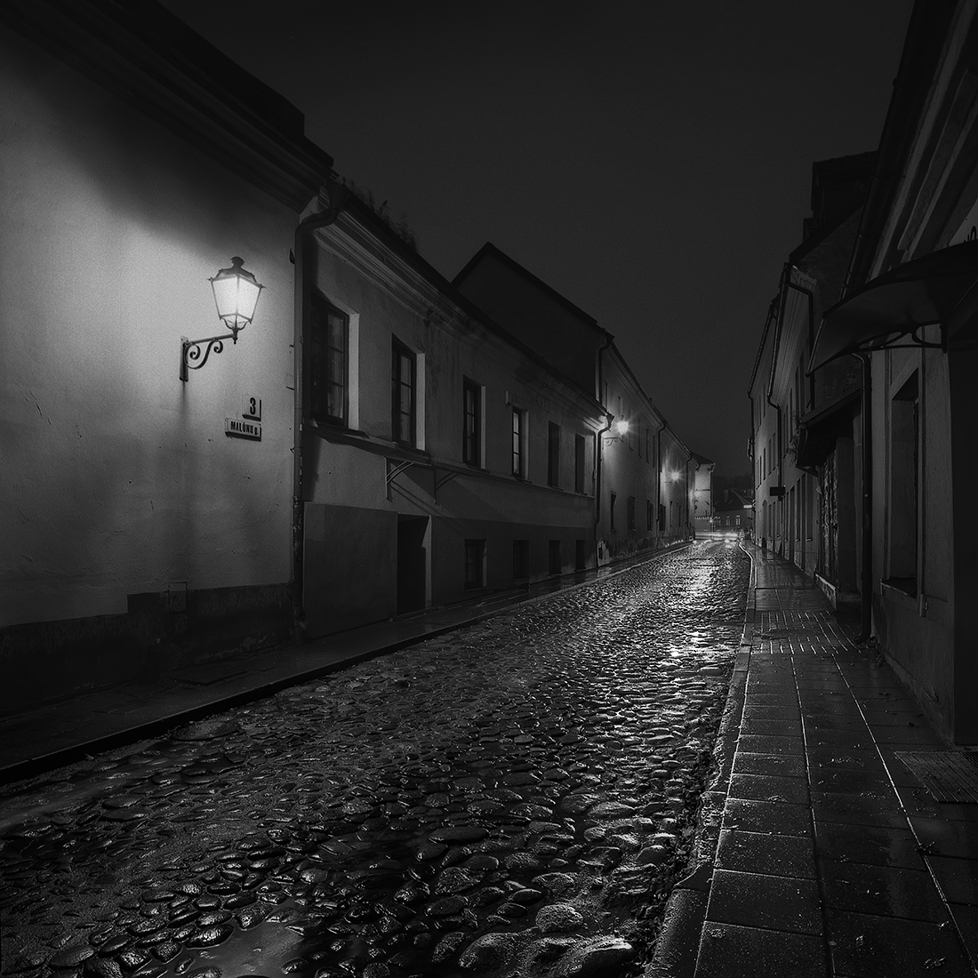 Night in the city