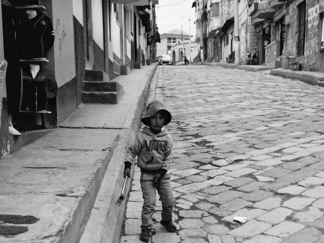 A childhood in Latin America: the forgotten Andes / Una infancia en América Latina: los Andes olvidados / Une enfance en Amérique latine : les oubliés des Andes
