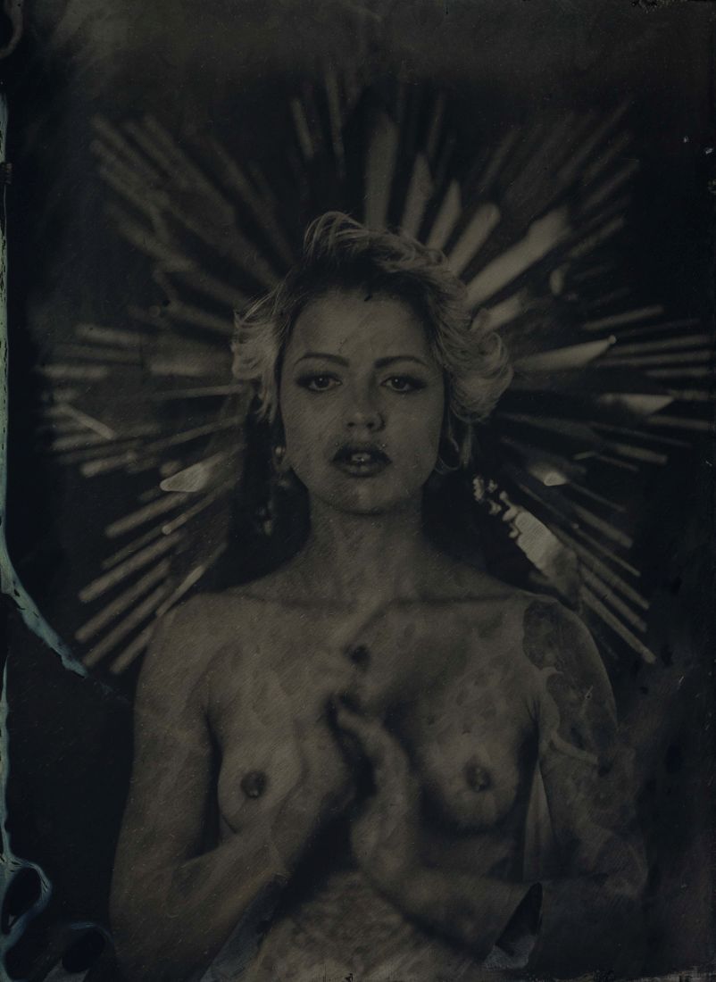 Ambro-nude