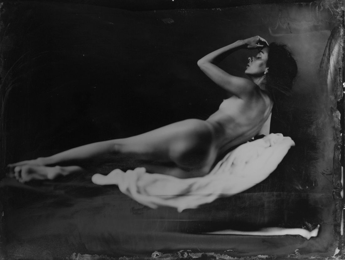 Ambro-nude