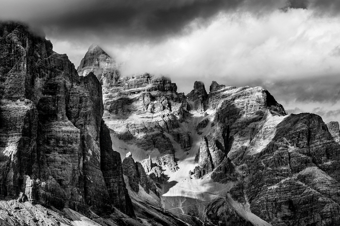 MONOCROME |  Walking through the Ampezzo Dolomites 