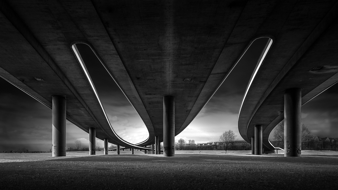 Rheinkniebrücke