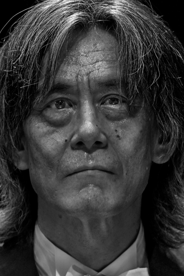 Richard Wagner's Valkyrie in close-ups by conductor Kent Nagano