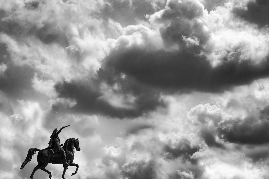 La tête dans les nuages