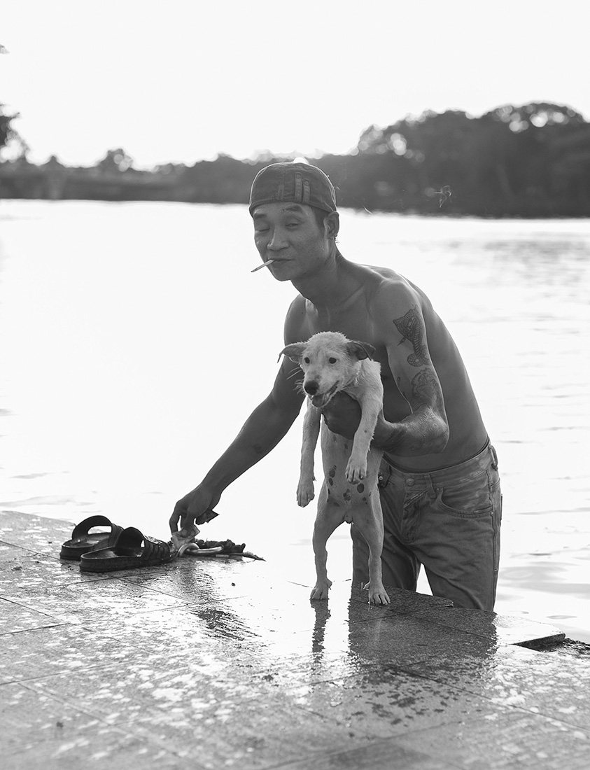 Daily life in Huê, Vietnam.
