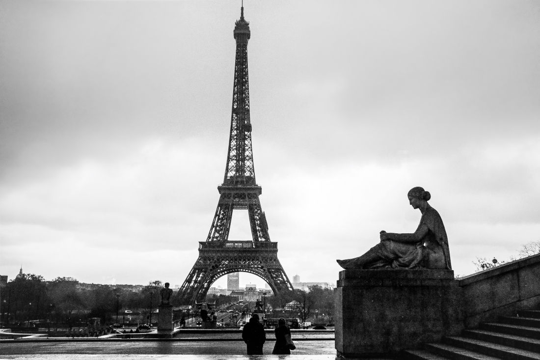Eiffel Tower (Gloomy)