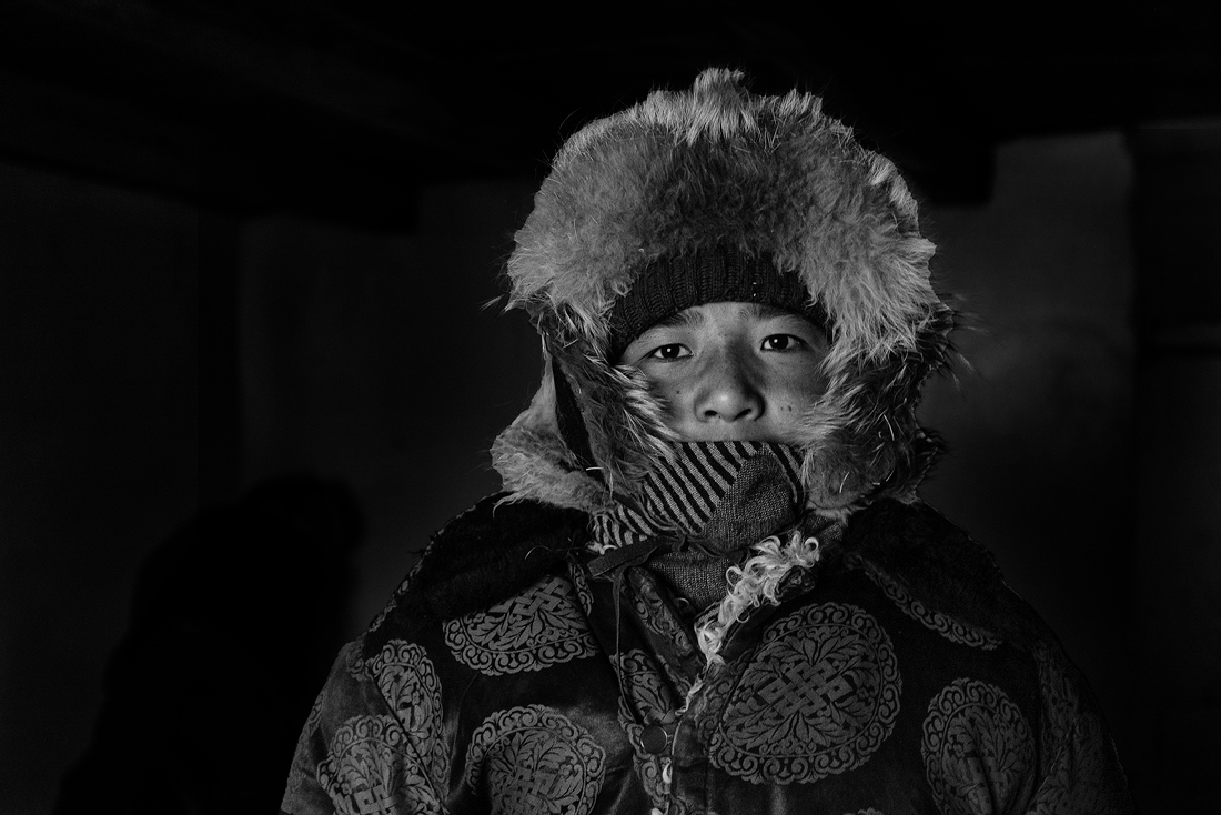 Five Years Apart ; A Boy's Grow Up in Western Mongolia 