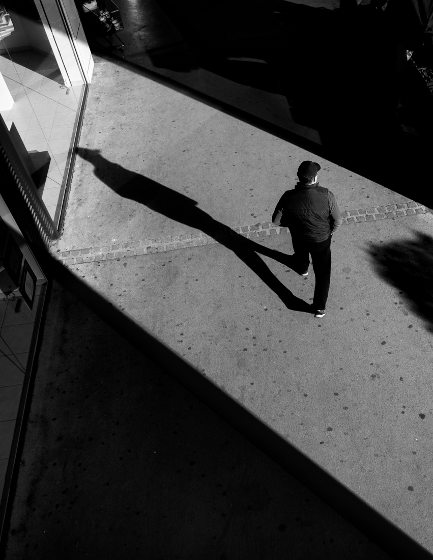 The shopper's shadow