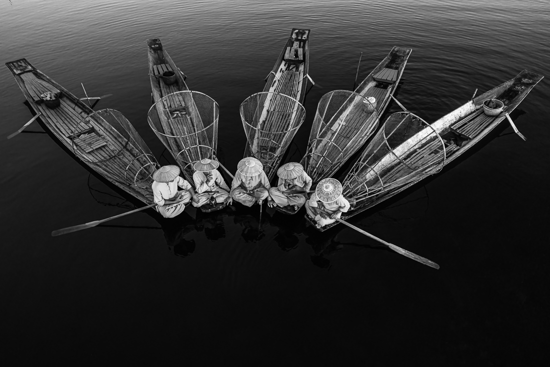 Leg-Rowing Fishermen