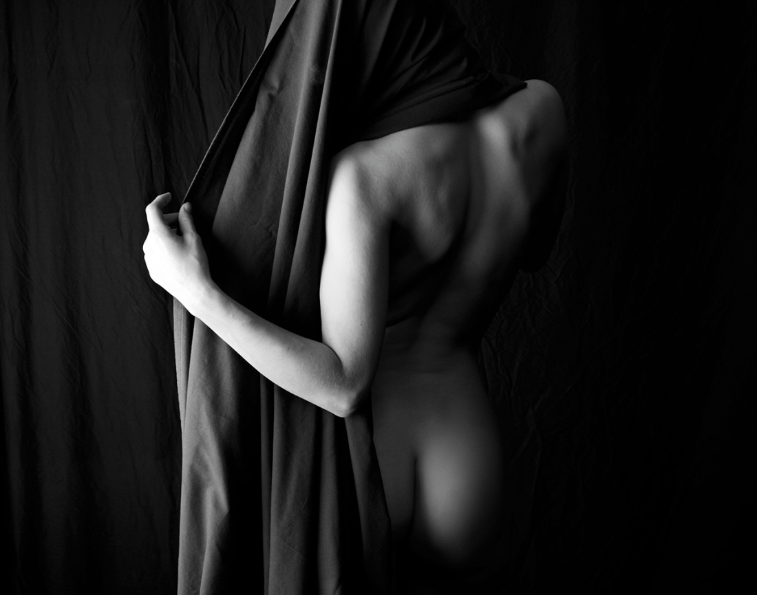 Standing Nudes