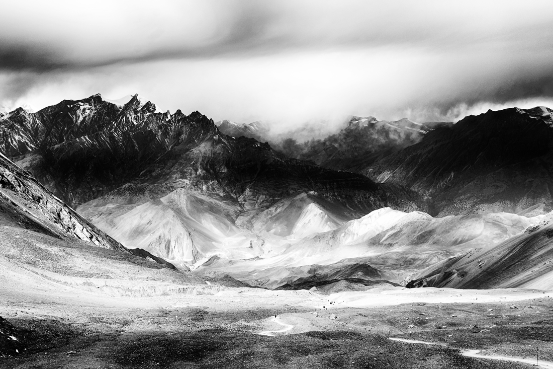 Nepal. Way down after Thorong La Pass
