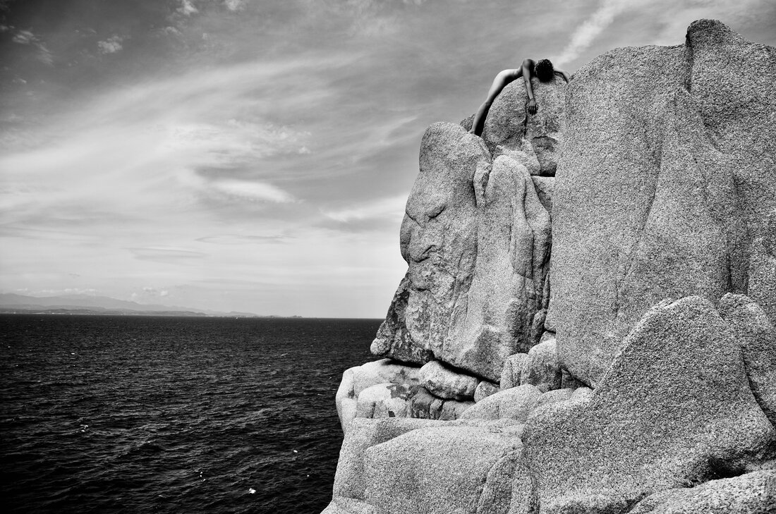 Headless Stone