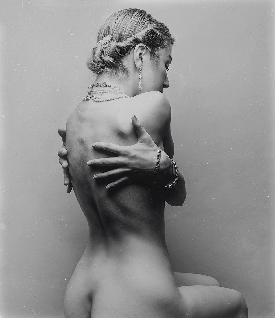 Self-Hug.