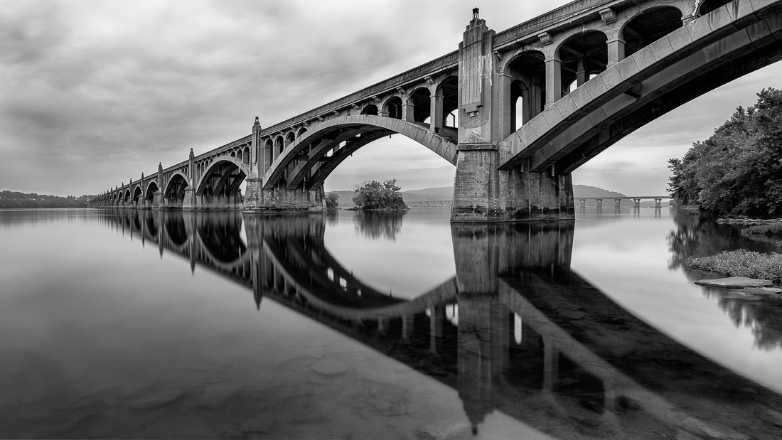 Veterans Arches