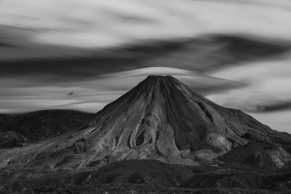 Volcán de Colima in black and white
