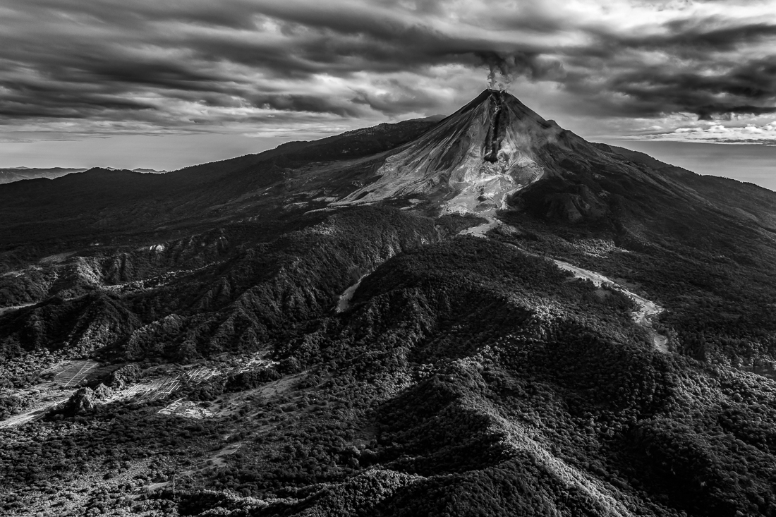 Volcán de Colima in black and white
