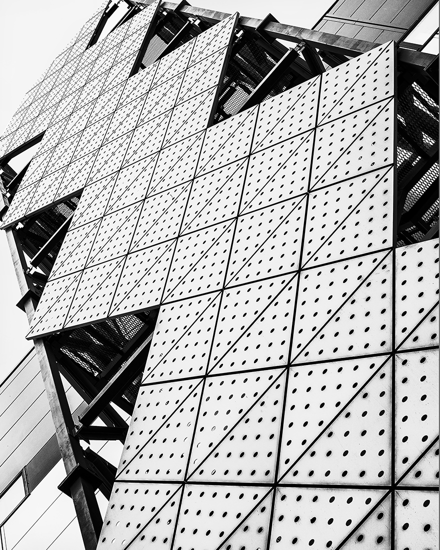 Kazan black and white