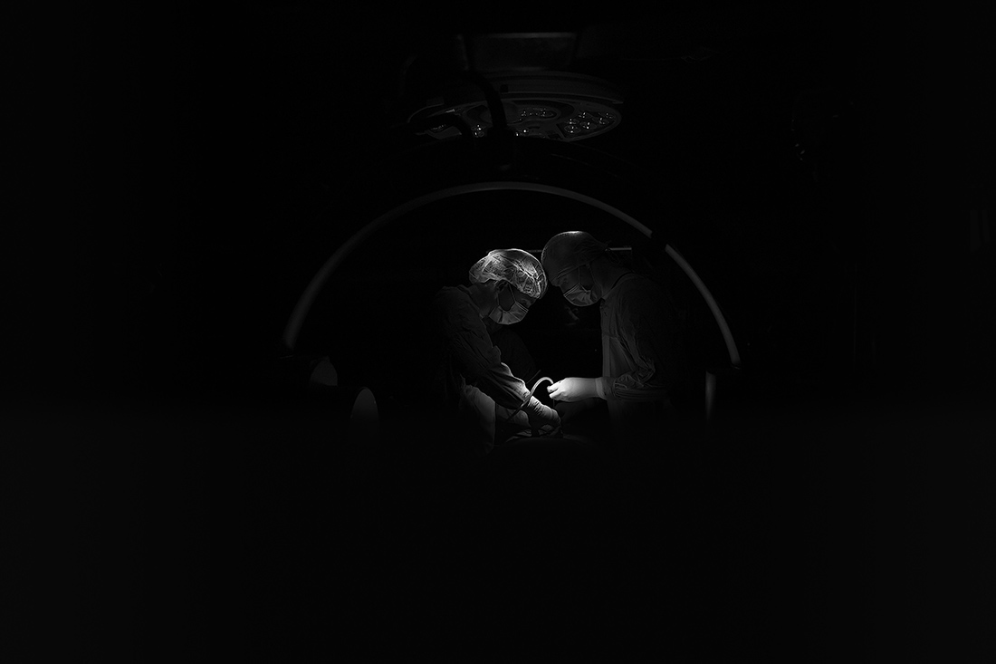 Neurosurgeons at work