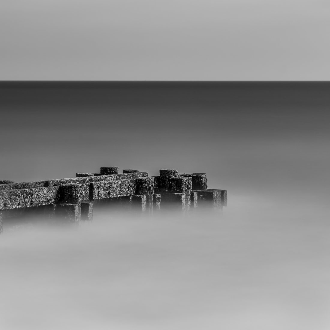 CALM HORIZONS