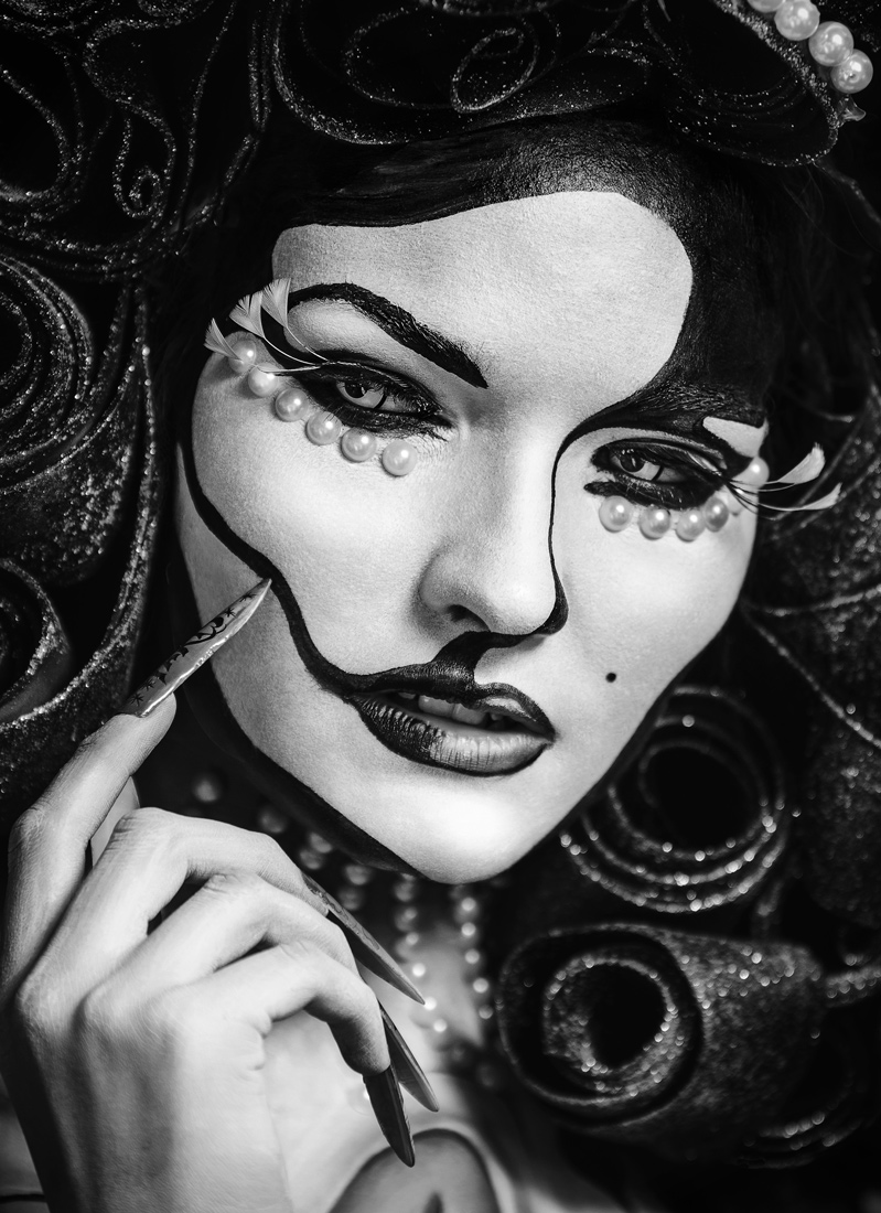 Artistic Makeup