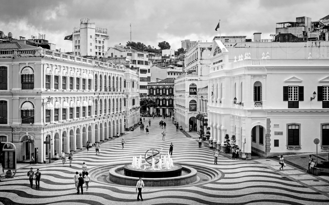 Senado Square