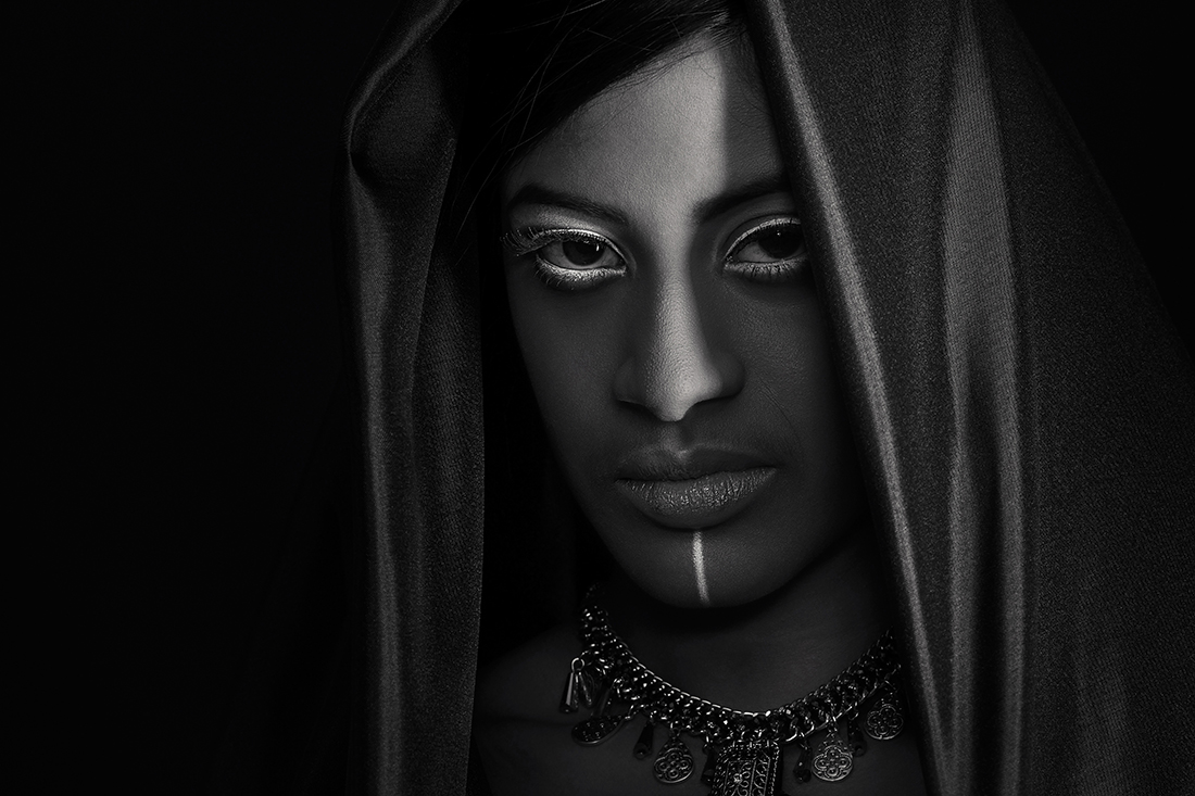 Gee V. – Dark Beauty