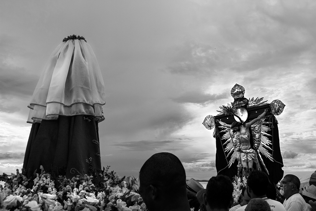 Faith between Land, Sea and Heaven
