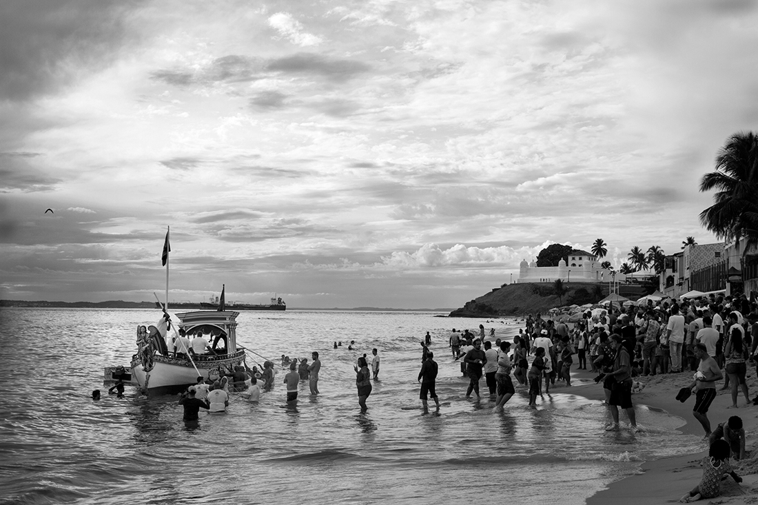 Faith between Land, Sea and Heaven