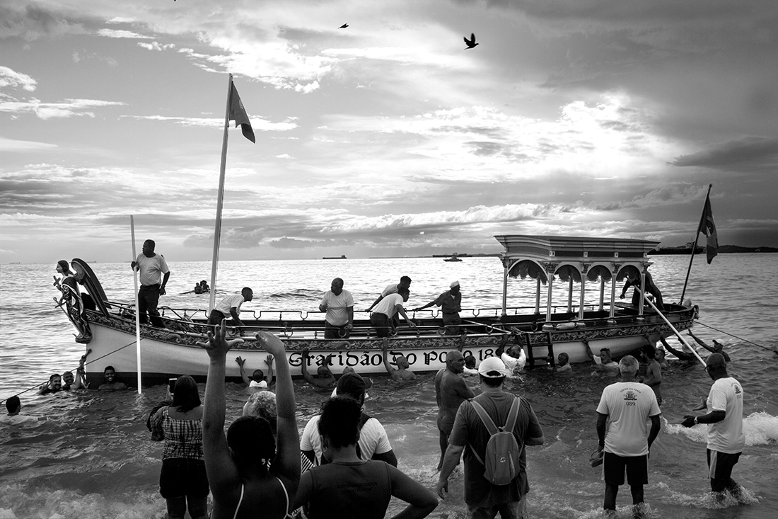 Faith between Land, Sea and Heaven