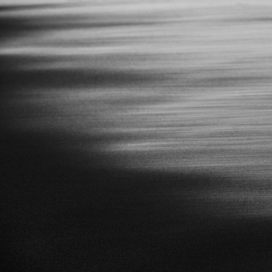 Reminiscence of the ocean wave