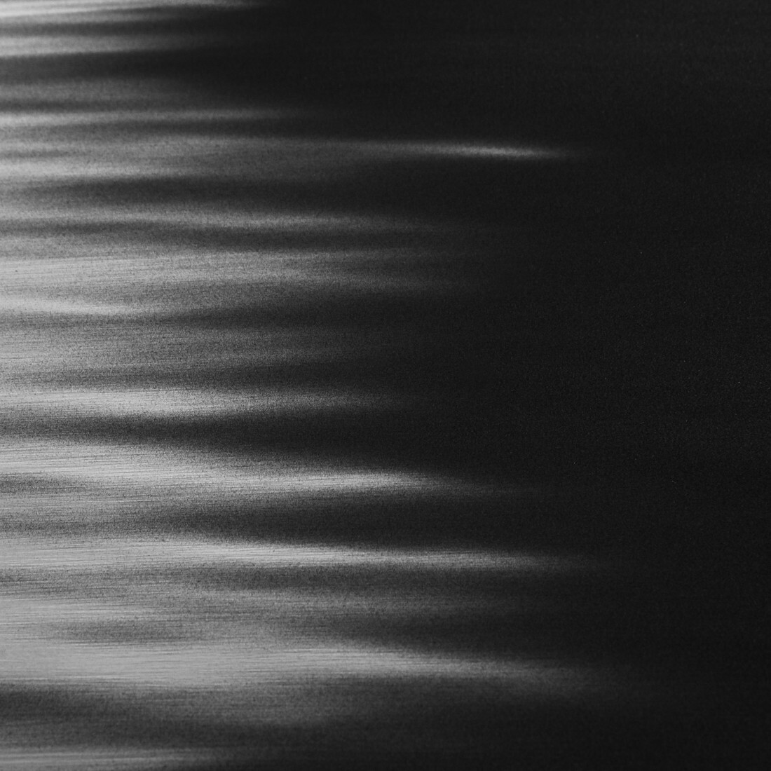 Reminiscence of the ocean wave