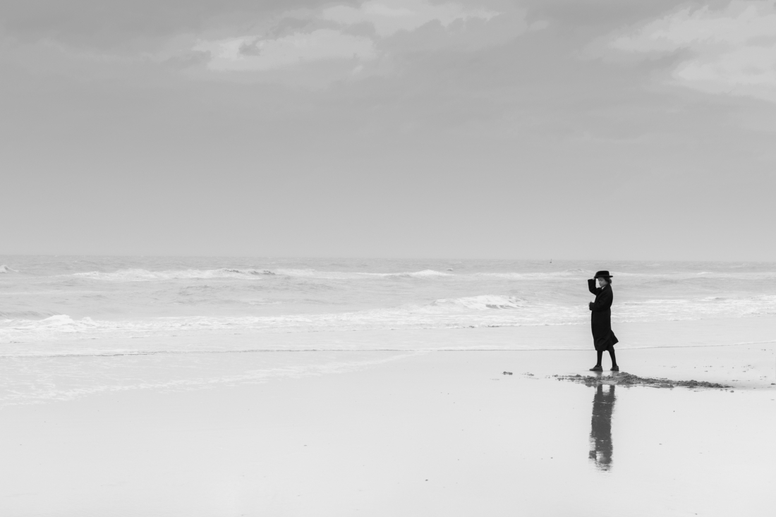 The sea is the mirror of the soul