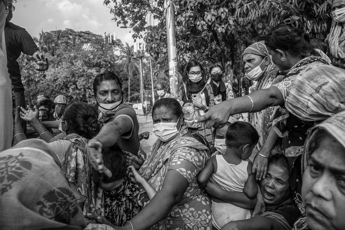 Dhaka, the ritual of chaos