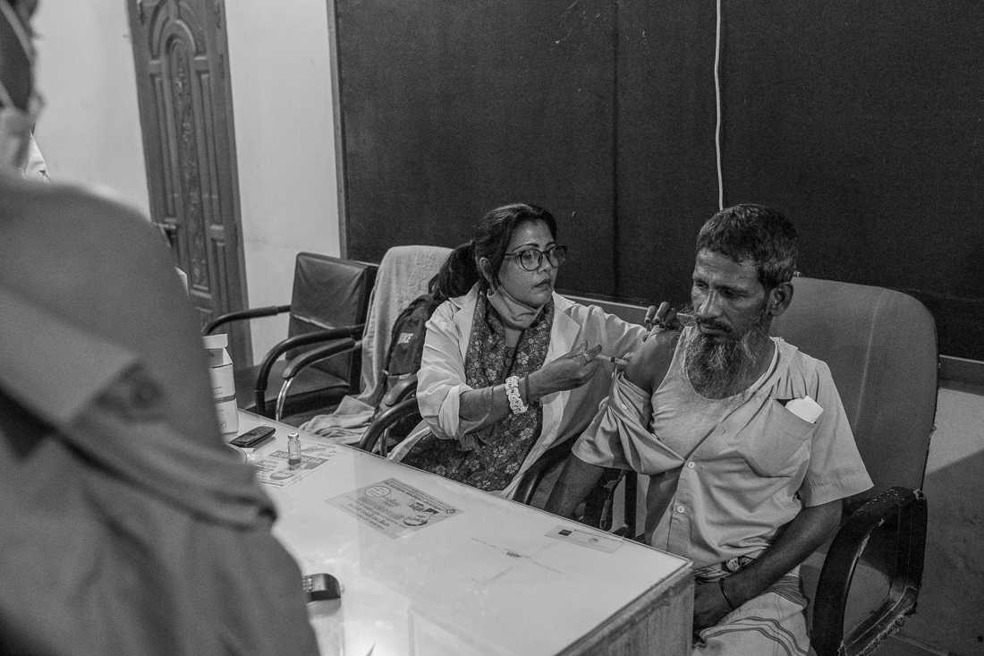 Dhaka, the ritual of chaos