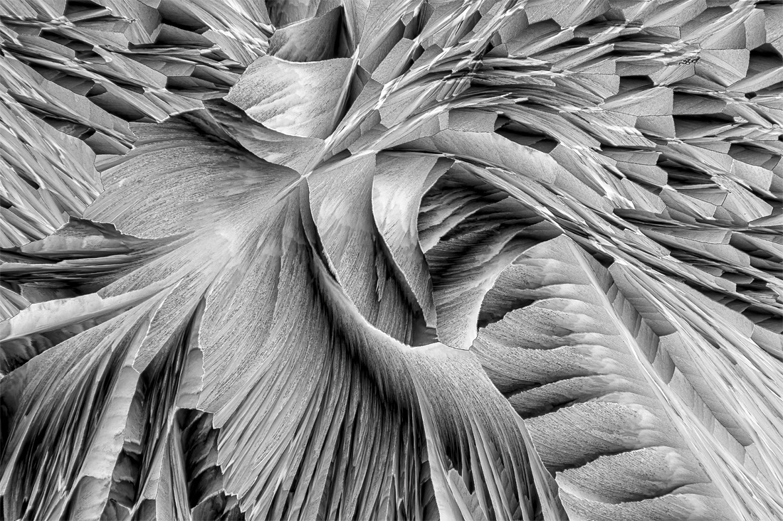 Microcrystals - border crossers between art and science.