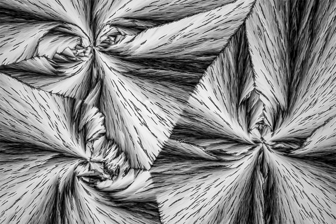 Microcrystals - border crossers between art and science.